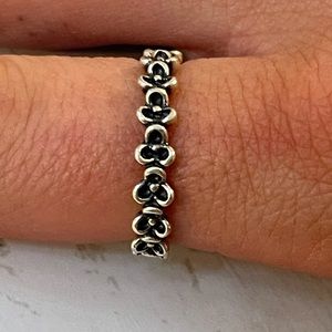 Pandora ring